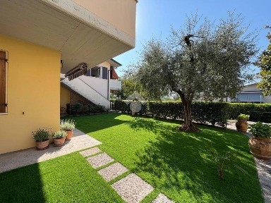 Lazise, Via casetta, 4