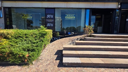Locale commerciale in Affitto