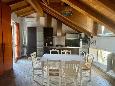 Monolocale via C. Ferrari 12, Bizzozzero, Varese