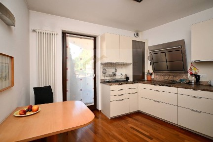 Appartamento via Dante, Centro, Bolzano