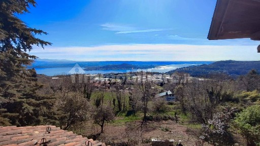 Villa unifamiliare Case Sparse Del Boschi 6, Nebbiuno