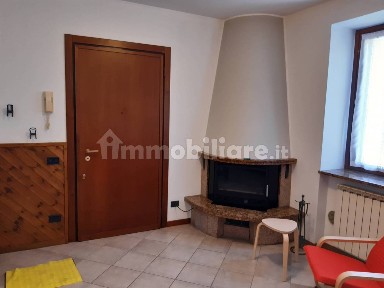 Trilocale piazza Santo Stefano 8, Castelnovate, Vizzola Ticino