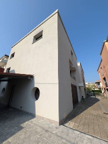 Busto Arsizio, Beata Giuliana, Via Canazei, 4