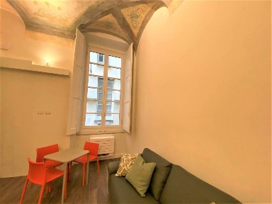 Genova, Caricamento, Via San Luca, 1