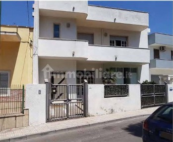 Villetta a schiera all'asta via A. Vespucci, 93, Porto Cesareo