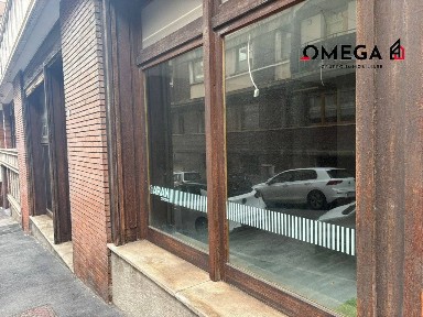 Locale commerciale in Affitto