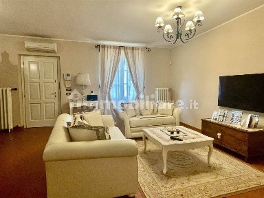 Villa a schiera 5 locali, ottimo stato, Montemurlo