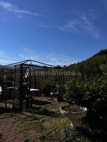 Villa bifamiliare, buono stato, 349 m², Vernasca
