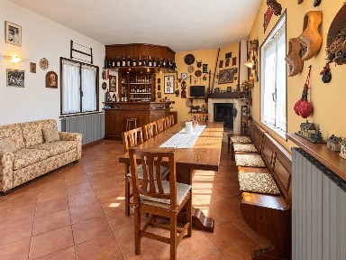 Asti, Corso Savona - Trincere, Via Trincere, 28