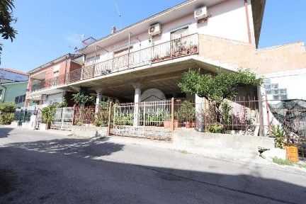 Villa bifamiliare via Ticino 7, Santa Filomena, Montesilvano
