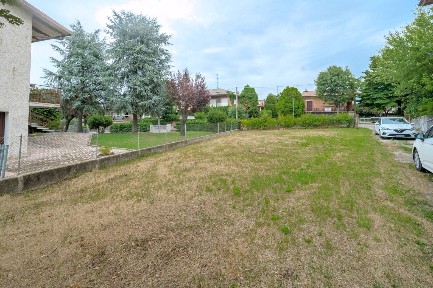 Terratetto unifamiliare via Liberazione, Centro, Casalgrande