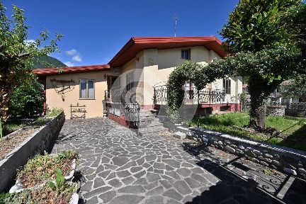 Villa unifamiliare, buono stato, 230 m², Trasaghis
