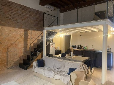 Cremona, Centro, Via Ala Ponzone, 24