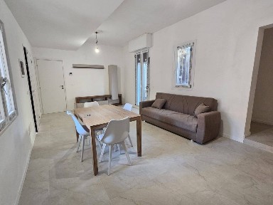 Bilocale via San Bernardo 3, Nova Milanese