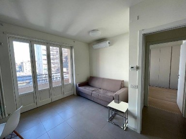 Bilocale via passerini 7, Centro Storico, Monza