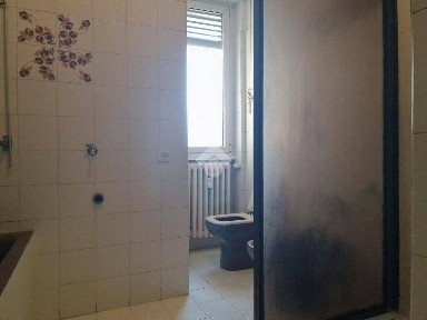 Bilocale via 5 Giornate 10, Centro, Muggiò