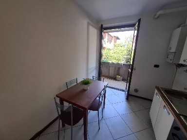 Trilocale via Trincea delle Frasche 54, Desio