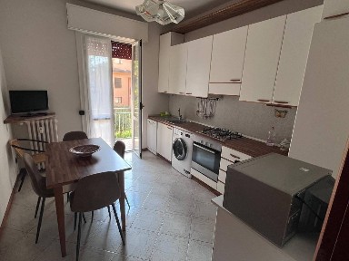 Trilocale via Luigi Galvani 19, Centro, Muggiò
