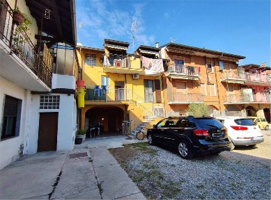 Ceriano Laghetto, via mazzini, 8