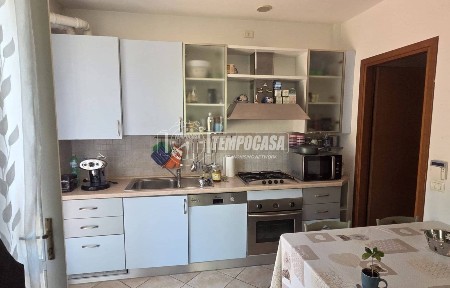 Bilocale ottimo stato, piano terra, Quattro, Forlì