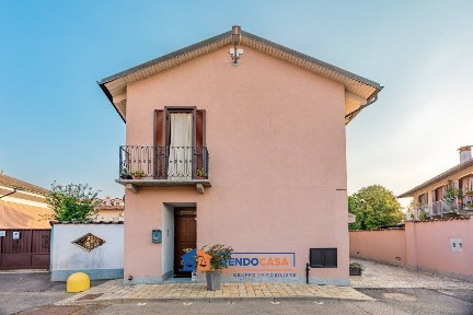 Appartamento in villa via Alessandro Manzoni 3b, Centro, Piobesi Torinese