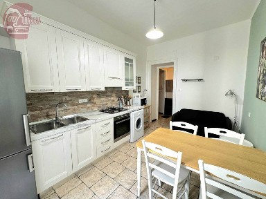 Bilocale via dei Giuliani 34, San Giacomo, Trieste
