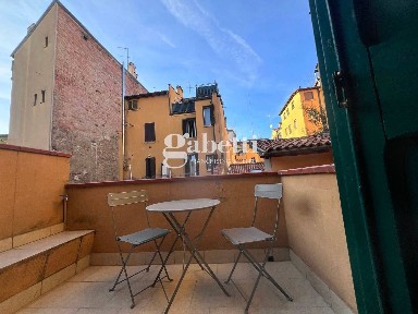 Bologna, Irnerio, Via Centotrecento, 12