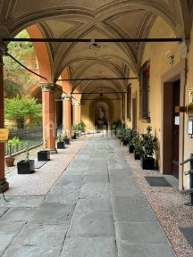Appartamento ottimo stato, secondo piano, Castiglione - Tribunale, Bologna