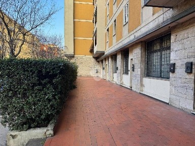 Trilocale via Ermete Zacconi 3, San Donato, Bologna