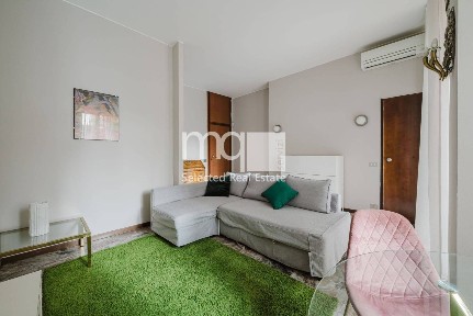 Bilocale via Macedonio Melloni 36, Indipendenza, Milano