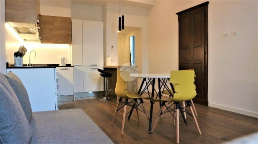Trilocale via Carlo Farini 72, Farini, Milano