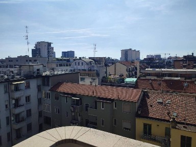Bilocale ottimo stato, sesto piano, Giambellino, Milano