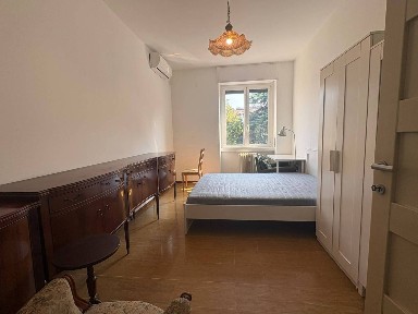 Milano, Istria, Via Curzola, 8