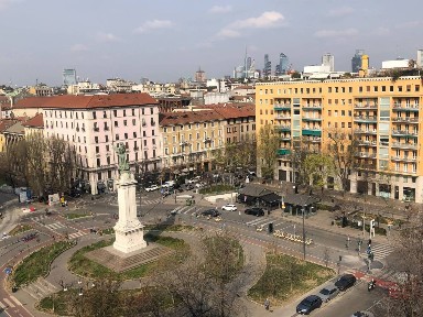 Bilocale piazza Risorgimento 10, Indipendenza, Milano