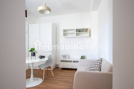 Bilocale viale Aretusa 28, Piazzale Siena, Milano