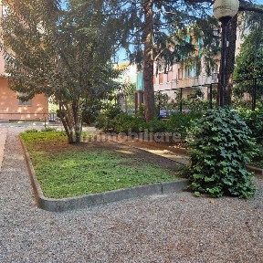 Bilocale via Domenico Millelire 18, Piazzale Siena, Milano