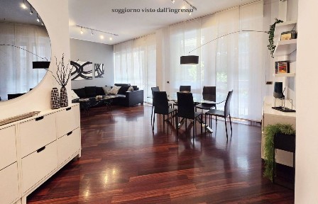 Trilocale via Villa Mirabello 14, Maggiolina, Milano