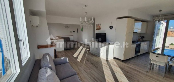 Attico via Mare di Bering 20, Ostia Levante, Roma