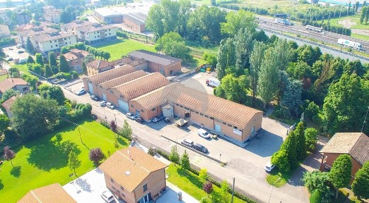 Reggio Emilia, Sesso, Via Nove Martiri, 12