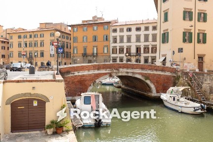 Livorno, Quartiere Venezia, Scali del Ponte di Marmo, 12