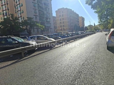 Roma, Cinecittà, Viale dei Salesiani