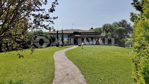 Villa unifamiliare via Glorialanza 1, Centro, Azzano Decimo