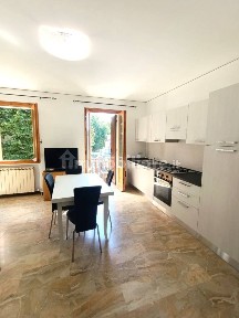 Bilocale via Angeli 56, Centro, Adria