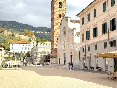 Pietrasanta, Piazza Giordano Bruno