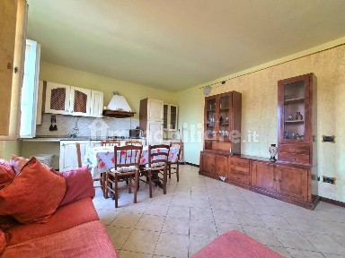 Trilocale via della Santina 17, Lammari - Lunata, Capannori