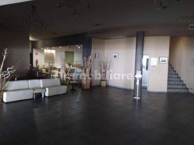 Negozio all'asta via Aurelia Levante, 60, Ospedaletti