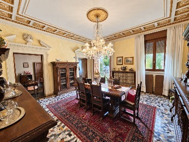 Villa unifamiliare via Bruno Buozzi, Centro, Campi Bisenzio