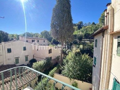 Attico piazza dei Mozzi, San Niccolò, Firenze