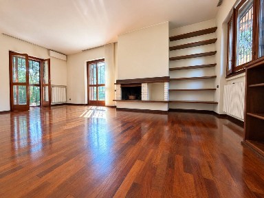 Villa bifamiliare via Giuseppe Parini 70, Gorgonzola