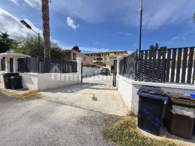 Appartamento in villa via Monte Renna 84, Pizzuta, Siracusa